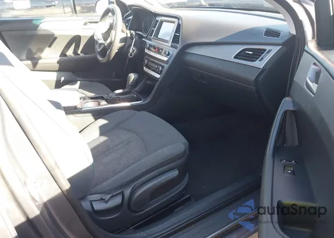 2019 Hyundai Sonata Se z USA, uszkodzony, nr VIN 5NPE24AFXKH803494